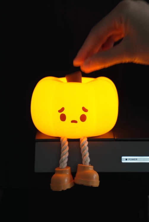 Start your Halloween shopping,This pumpkin lantern is definitely a good choice. #pumpkin #halloween #falldecor #halloweendecor#fallelectronics #halloween2024 #nightnight #giftideas #fyp #goussve