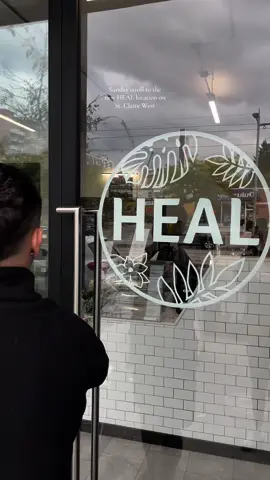 Have you checked out @HEAL ‘s new spot in Toronto? They’re popping up everywhere and I couldn’t be more excited! Try one close to you today😋 #fyp #heal #healwellness #smoothiebowl #acai #acaibowl #acaibowltoronto 