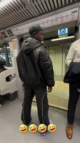 SON STOP BLOCKING THE DOOR.... #TRAINS #SUBWAY #standclearoftheclosingdoorsplease  #BRUH #LOL #LMAO #WTF #wth  #Trainfail #kickedOffTrain #toma  #Hilarious #Funny #StopPlaying 