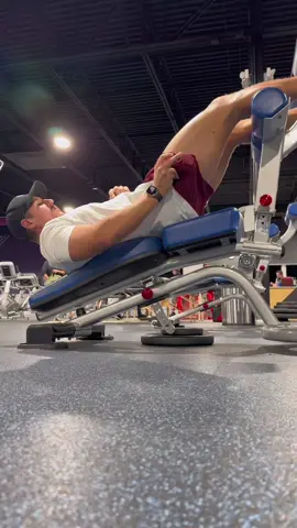 شايل هم اغراضك في الجيم؟ مع شنطة MagSnag المغناطيسية🎒🧲 لا تشيل هم #الجيم #دايت #النادي #gym 
