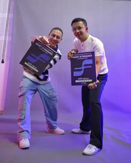 ချစ်မှည့်တွေပေးတဲ့ဆု♥️🎉🎉🙏 #ချစ်တိုင်းလည်းမညား #ဟဲလေး #လွှမ်းပိုင် #flow #award#foryoupage 