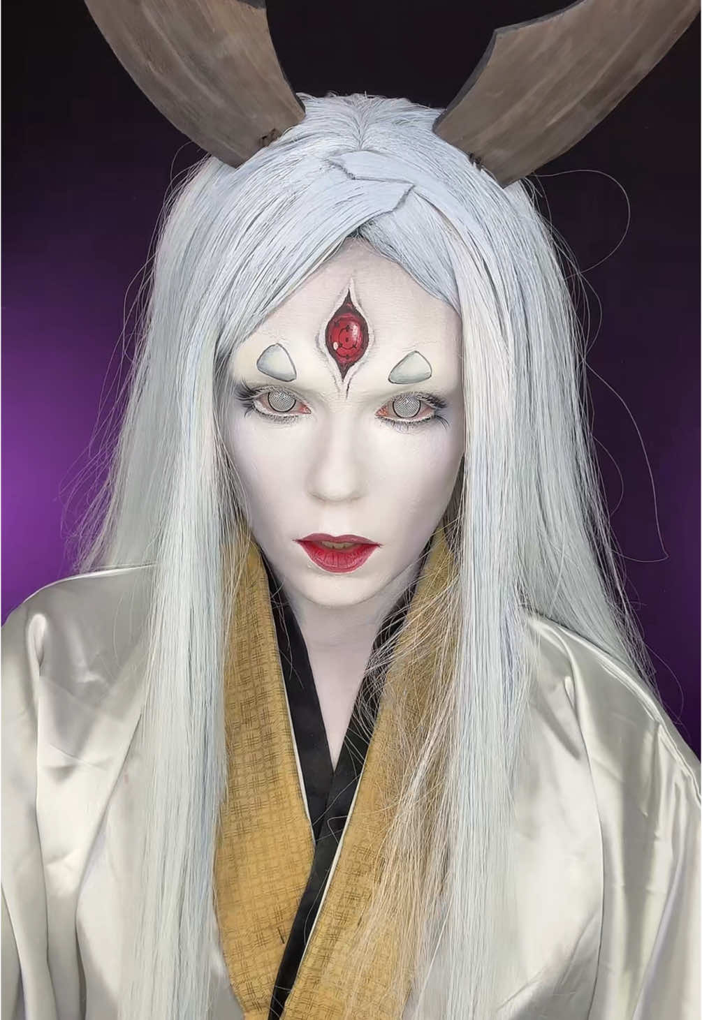 My Kaguya Ōtsutsuki cosplay from Naruto! 💜🤍❤️🖤 #naruto #cosplay #hallowisp #wispcore #anime #narutoshippuden #spookyseason #halloween2024 #makeuptutorial #halloweencostume #makeupartist #halloweencostumeideas #spooky #makeup