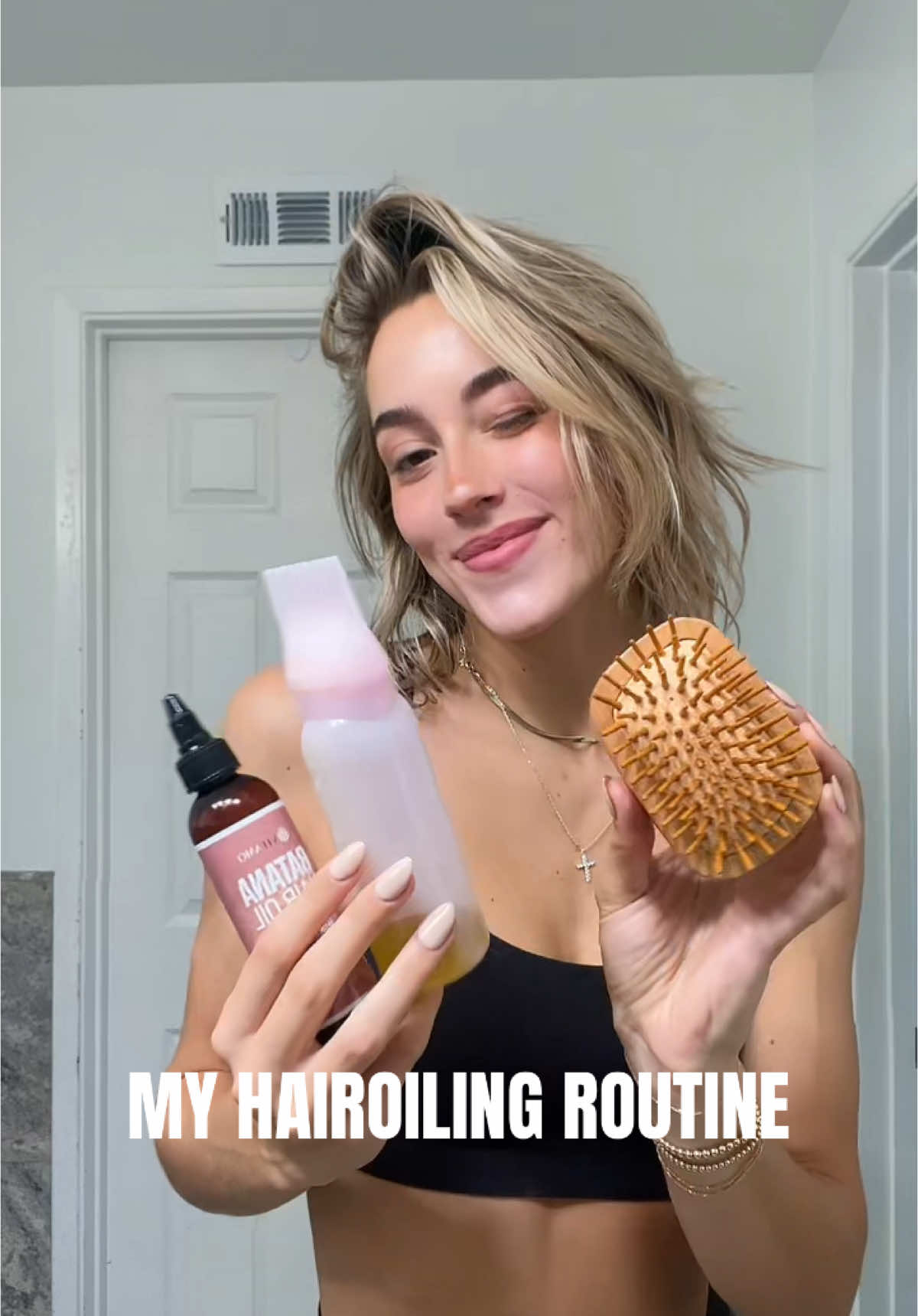 The hair oiling routine I do 1x a week for stronger, fuller, longer hair + a healthy scalp!! 💆🏼‍♀️🪮🎀 - -  #hairgrowth #hairtok #hairgrowthtips #hairoiling #scalpcare #batanaoil @Vitamo Hair Growth Tips 