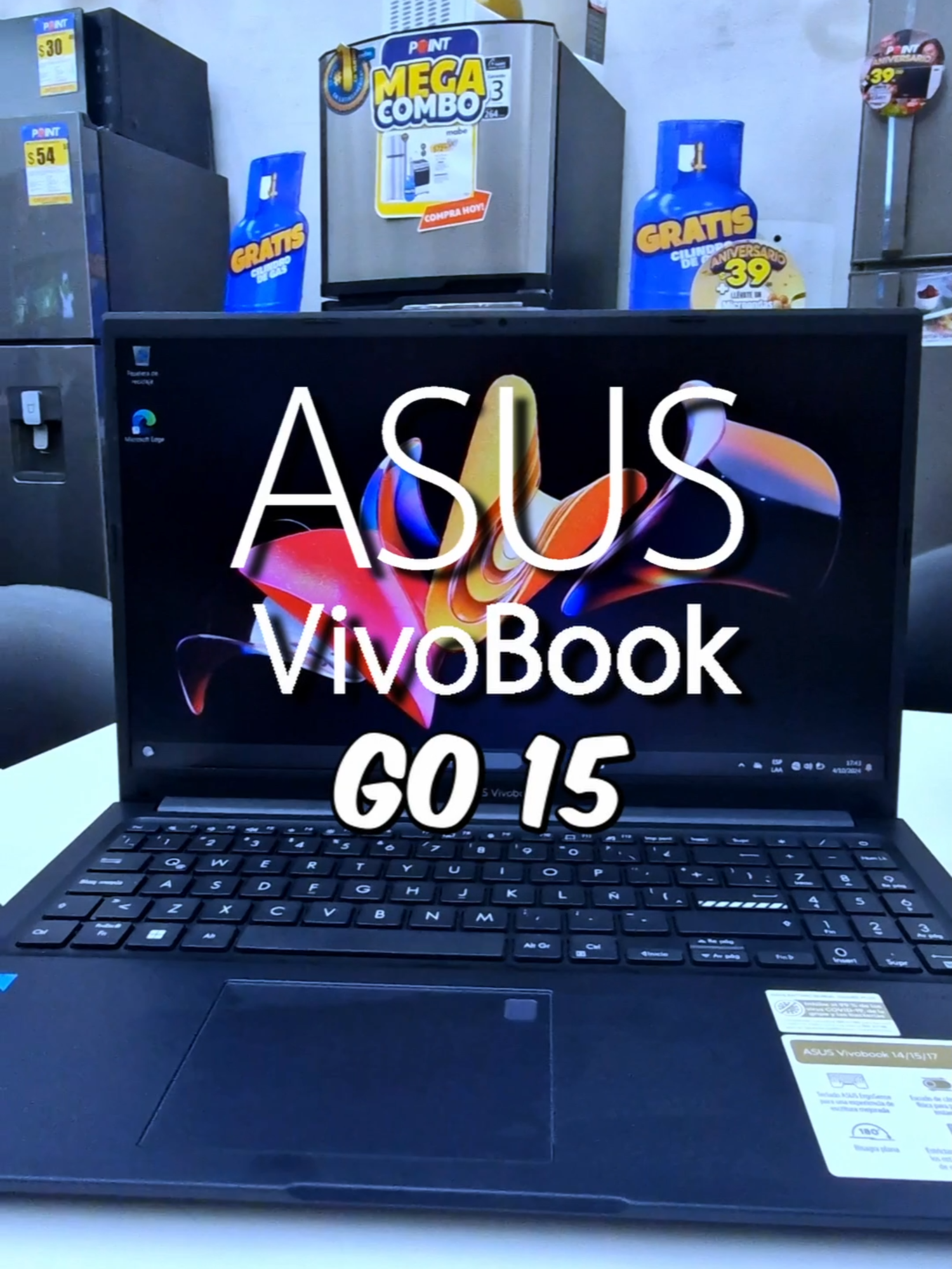 ¿Eres estudiante o trabajas en oficina y buscas renovar tu laptop? La ASUS VivoBook Go 15 es tu opción ideal. Con un procesador Intel Core i3 de 12ª generación, 8GB de RAM y 512GB de almacenamiento, ofrece potencia y velocidad en un diseño compacto y resistente, con certificación militar ¡Perfecta para el día a día! Encuentrala solo en Almacenes Point. #tecnologia #laptop #asus #computadora #oferta