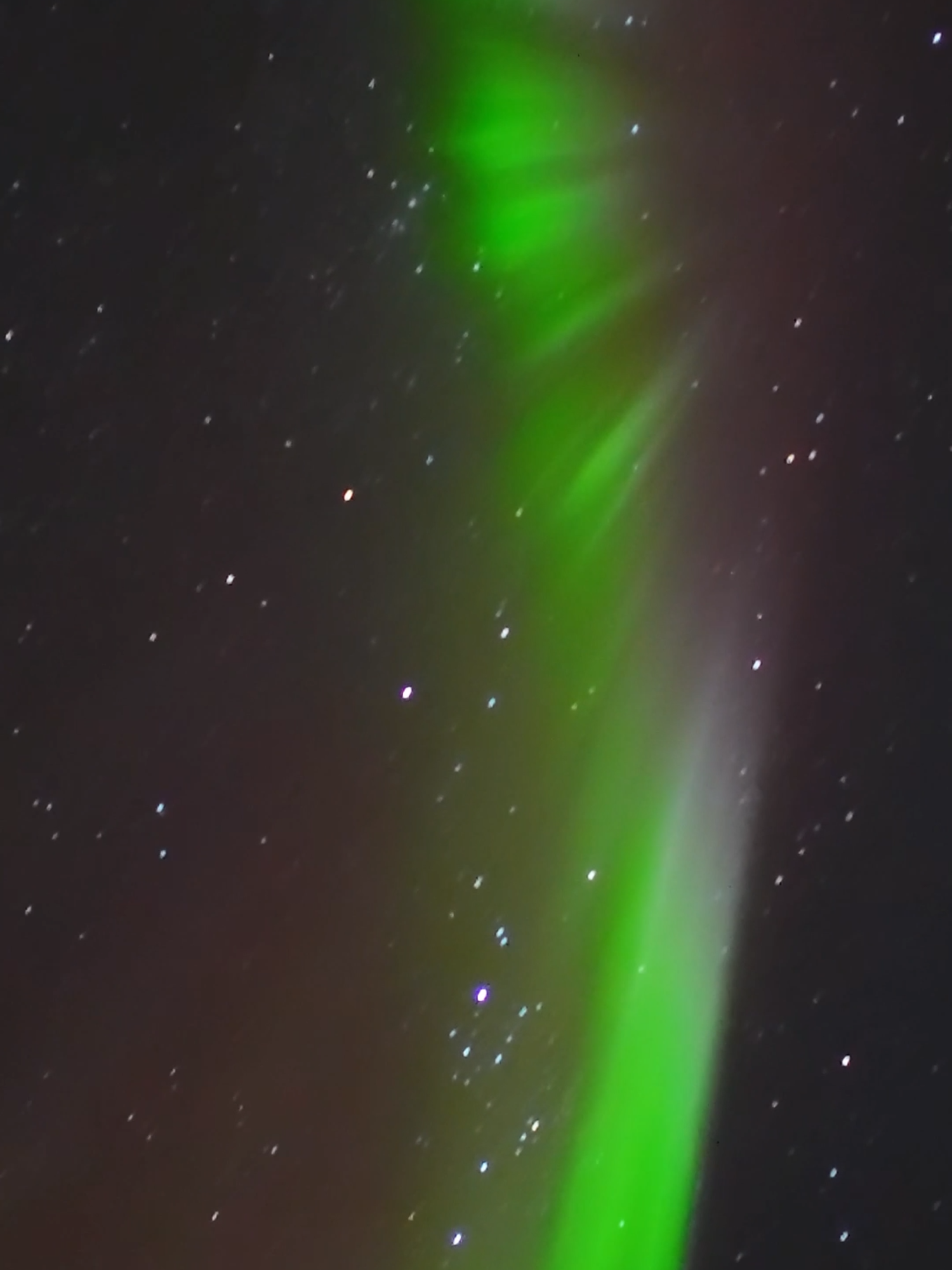 A photographer captured a beautiful aurora lights display in Alaska's early morning hours. #northernlights #alaska #auroraborealis