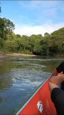 sungai skrang 😍 cuaca yg cerah waktu pagi🌅