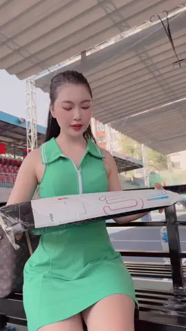 Newbie đánh con vừa tiền thôi mày. Không. Phải mua con hịn tý mới có động lực đánh 🤣 eo ơi. Tự chủ kinh tế nó sướng làm sao. Các chị em mà đang thật nghiệp , trượt đại học e khuyên thật sang e dạy cho 1 khía filler botox Cơ Bản Nâng Cao - xong dậy Maketing free nữa. Tính e dạy k dấu nghề đâu . Sang e dạy hết 😋