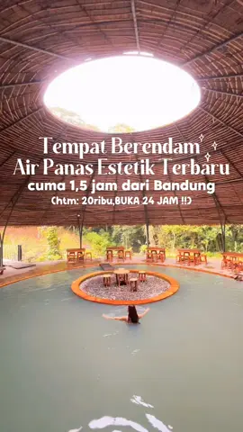 𝐇𝐨𝐭 𝐒𝐩𝐫𝐢𝐧𝐠 𝐓𝐞𝐫𝐛𝐚𝐫𝐮 ♨️ 🛁Airnya hangat dan asli air belerang yang berguna untuk kesehatan kulit kita 🫧 ✨️ Tempatnya bagus bikin betah dan ada di dataran tinggi jadi cuacanya adem sejuk pas banget kan berendam di kolam hangat ♨️ 💙 Harus banget cobain berendam disini 🖼 . @dgloriouscraterkamojang .   Kamojang,Bandung  . . 💰 Htm :  ✅️ 20k dewasa ✅️ 10k anak-anak  . . . #hotspringgarut #pemandianairpanasgarut #kawahkamojang #kamojang #nirwanapool #garut #bandung #wisatabandung #bandungwisata #wisatagarut #garutwisata #garutkekinian #TTPetualangPro #ttpetualangpro 