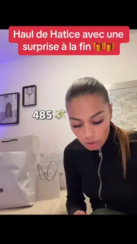 Elle précise qu’elle en est la grâce à ses abonnés 💕 @hatiiceee #hatice #hatice944 #haticehaul #haul #lavalleevillage #haticesnap #haticedrama #haticecamelia #haticelive #haticemec #haticeinflu #CapCut 