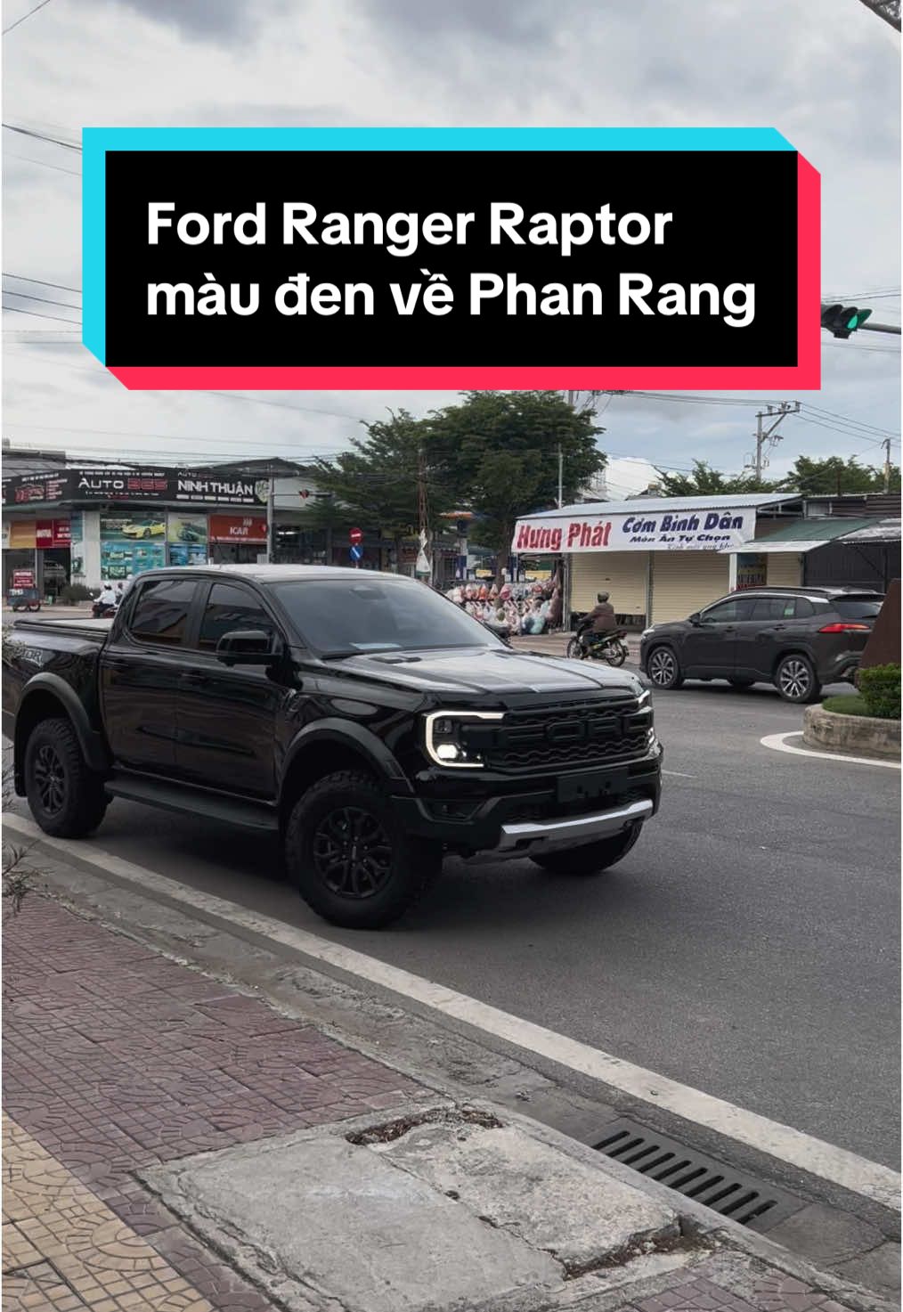 Ford Ranger Raptor đen về với chủ nhân mới tại Phan Rang.     #ford #fordrangerraptor #rangerraptor #fordranger #fordranger2024 #xebantai #rangerraptor #forddalat 