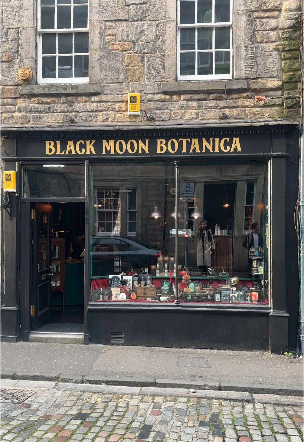 BLACK MOON BOTANICA 🌑🔮🕯️ My favourite witchy candle shop has just opened a second location on Thistle Street in Edinburgh and it’s beautiful…  #blackmoonbotanica #edinburgh #witchtok #witchyvibes #witchyshop #halloween #spookyseason #candles #tarot #spells 