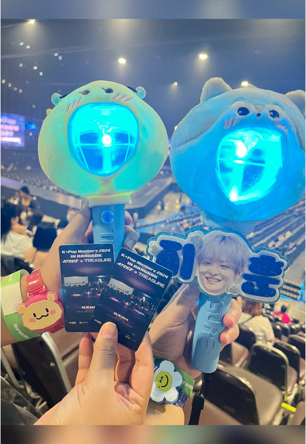KING KONG / JIKJIN / HELLO / MMM - TREASURE 🔥🔥🔥 TREASURE มันสนุก มันดุเดือด มันเอนเนอจี้แบบเต็ม💯สมมงวงอิมแพค 4 วัน sold out# ทึเมก็เสียงดังลั่นสนั่นฮอลล์ 🔥🔥🔥 #2024KPOPMASTERZxTREASURE #KPOPMASTERZinBANGKOK2024 #TREASURE 
