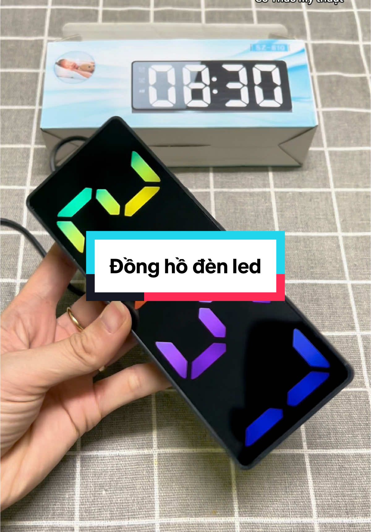 Đồng hồ đèn led để bàn #donghodeban #donghodenled #cothaomythuat 