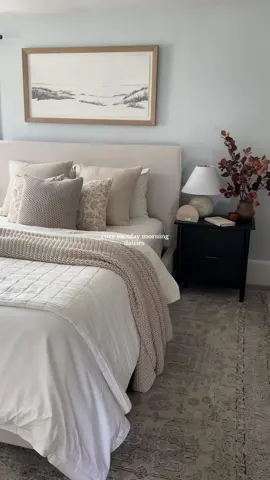happy tuesday! A little cozy tuesday morning routine to start  the day off right #fridaymorning #fridayvibes #morningroutine #morningroutineaesthetic #routineaesthetic #neutralhome 