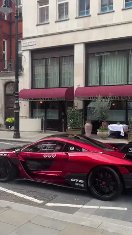 OMG I SPOT MLCARAN!!!!! #fyp #foryou #cars #supercars #hypercars #mclaren #carspotting #meme