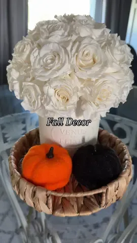 Favorite time of year! #falldecor #autumn #autumnvibes 
