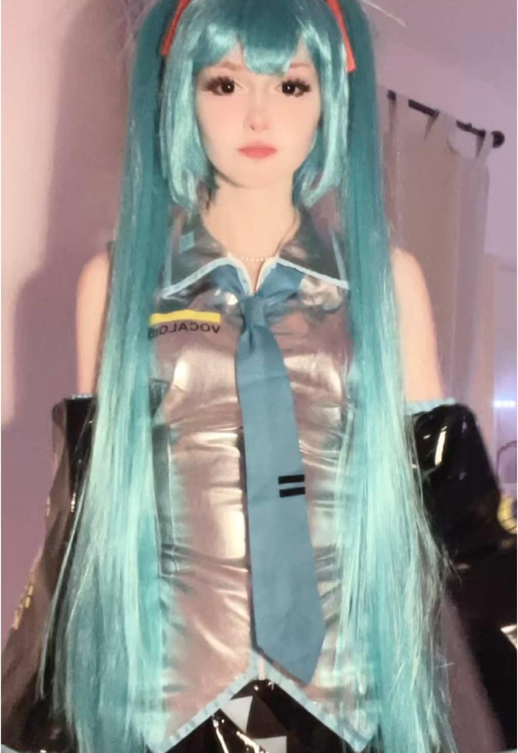 shitty qualirt but real!!!! #mikuhatsune #miku #mikucosplay #vocaloid #vocaloidcosplay #hatsunemiku #hatsunemikucosplay #pjsk #pjskcosplay 