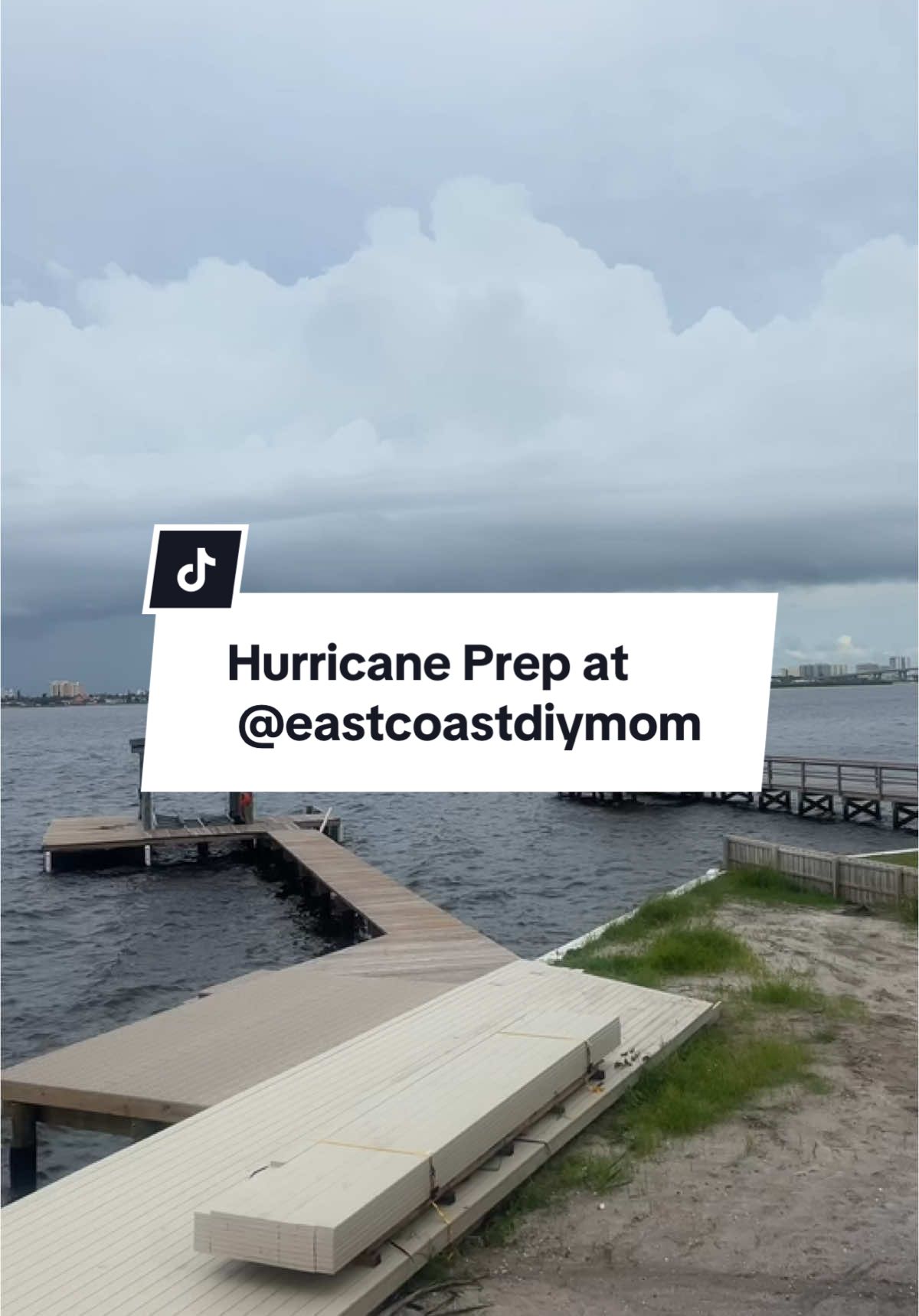 My mom’s condo got water in it during Hurricane Nicole so I figured a little spray foam/ flex seal couldn’t hurt. The surge is supposed to be high and expecting up to 20” of rain. @eastcoastdiymom 🙏