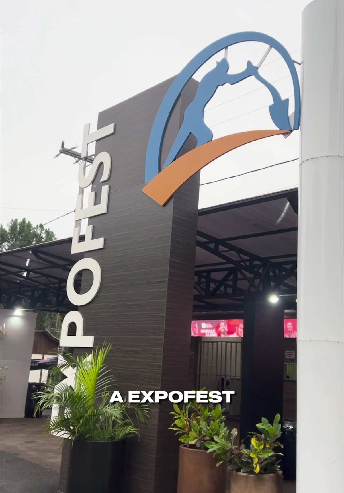 🎥 Está chegando a ExpoFest!  De 10 a 20 de outubro Vem comigo explorar os bastidores deste evento incrível. 🎥 Vou mostrar tudo o que acontece por trás das câmeras Segue aí e me acompanhe de perto cada momento da ExpoFest!@ExpoFest Ijuí #etnias #ijui #expofest 