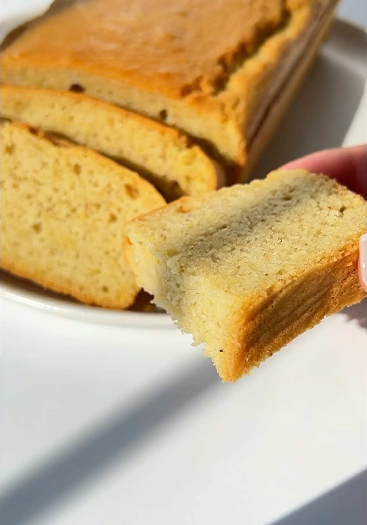 ✨Healthy Sandwich Bread✨ If you’re looking for a 🍞 Healthy Sandwich Bread recipe, you’ve come to the right place! This bread recipe is free from yeast, dairy, and gluten, and takes just 5 minutes to whip up. The texture of this bread holds perfectly for sandwiches and it’s incredibly delicious. If the recipe looks familiar it’s because I posted a similar recipe on my feed a few years ago but completely forgot about it. I remembered how much I 😋 loved this recipe so I had to make it again. If you try this recipe and love it, please leave me a review. Ingredients * 4 large eggs, yolks and whites separated into two bowls * ⅓ cup avocado oil , or any you enjoy * 1 teaspoon apple cider vinegar * 1 ¾ cups blanched almond flour, pale yellow and fine, 200 grams * ¼ teaspoon baking soda * ½ teaspoon baking powder * pinch salt https://themodernnonna.com/healthy-sandwich-bread/ #homemadebread #bread #breadrecipes #breadrecipes #sandwichbread #recipes #recipetok 