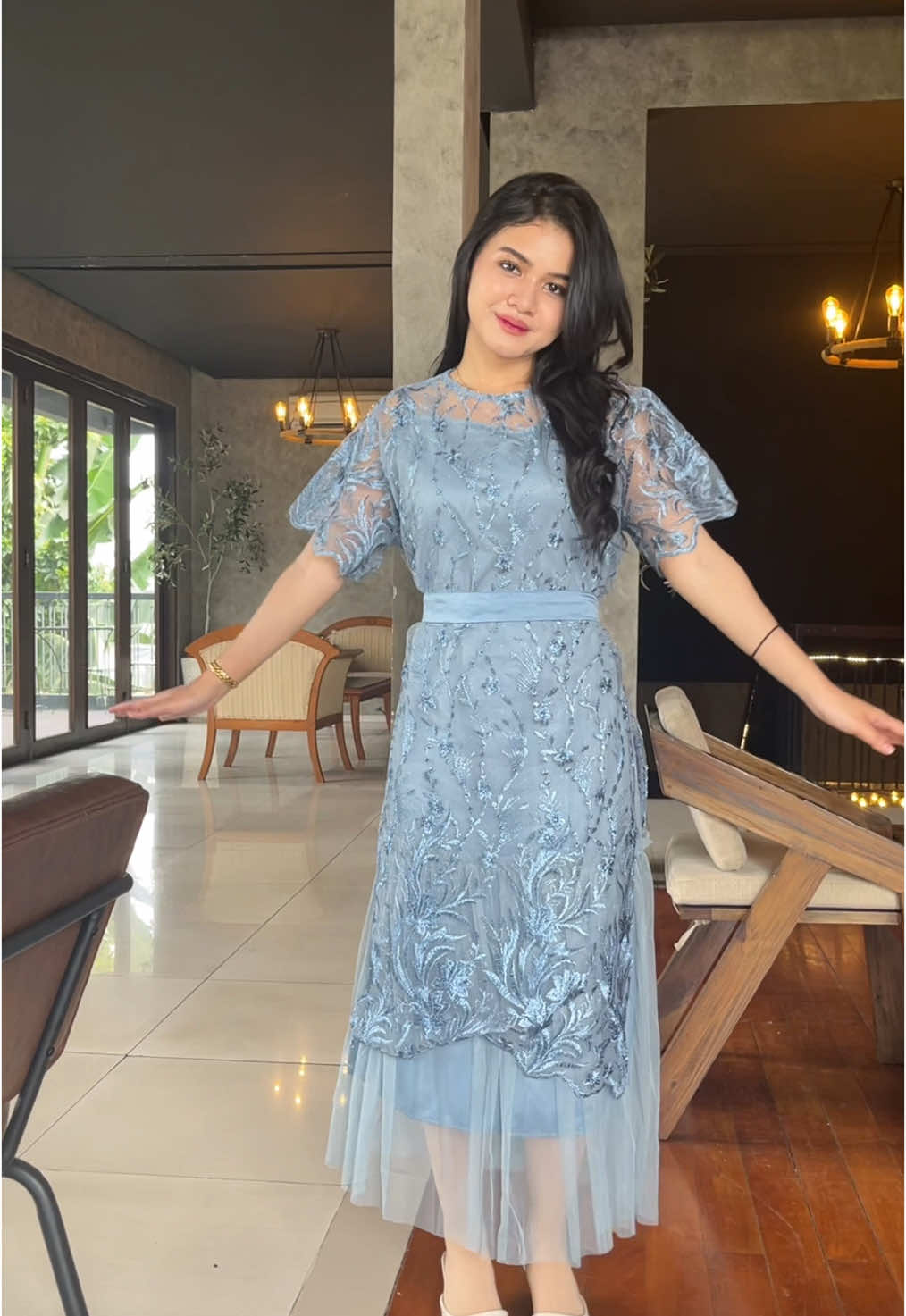 dress brukat berasa jadi cinderella🤩✨ #dressbrukat #dresswanita #dresskondangan #brukat #elegantstyle #CapCut 