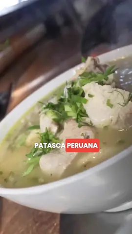 ¡Este domingo disfruta de la auténtica Patasca Peruana en Perucho MX Narvarte! 🍲🇵🇪 Prepárate para saborear este tradicional caldo andino, cargado de sabor y hecho con los mejores ingredientes: carne de res 🥩, maíz 🌽, papa 🥔, mote y hierbas frescas 🌿. Una delicia que te llevará directo a las alturas del Perú, perfecta para compartir en familia 👨‍👩‍👧‍👦 o con amigos 👥. Ven este domingo a probar la Patasca Peruana y acompáñala con nuestras bebidas 🍻 y postres clásicos 🍮. ¡No te pierdas esta experiencia única de sabores y tradición! 🎶 Te esperamos en Perucho MX Narvarte, donde siempre te sentirás como en casa. 🎉