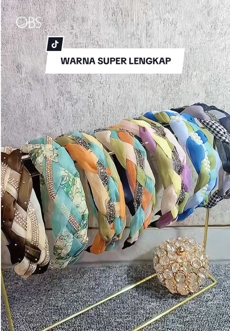 Punya Tampilan yang Super Elegan beb, headband Nollan warnanya super lengkap 😍 Hanya Ada di Velmorra, Stok Nya Terbatas ✨ #velmorra #bando #headband #headbandhairstyle #accessories #aksesorisrambut #promoguncang1010 dengan Promo OBS