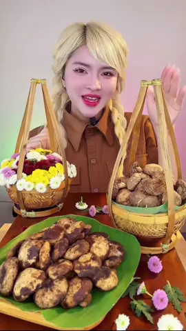 Mời bạn mukbang nấm hương sấy giong cùng Vàng nha!  #tocvanghoe #mukbang #namhuongsaygion #organic #ancungtiktok #xuhuong 