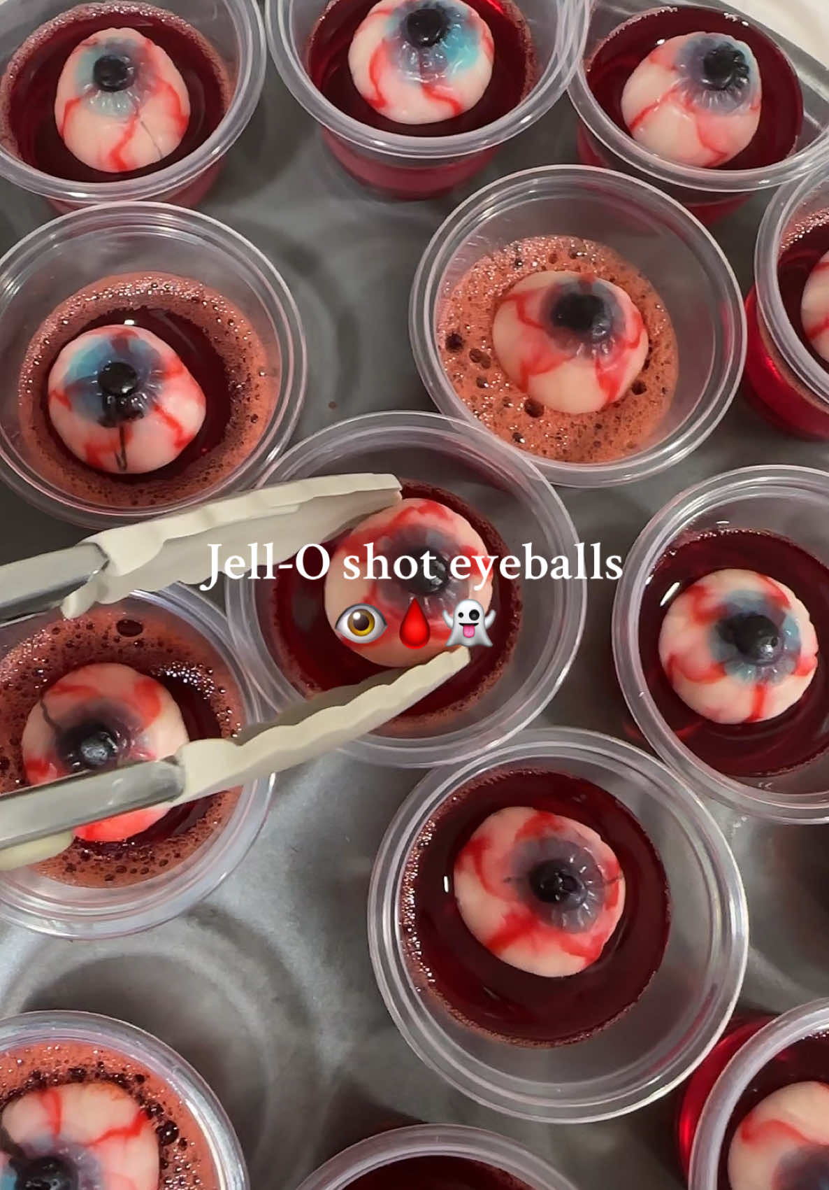 Jell-O shot eyeballs 👁️👻🩸#halloween #halloweensnacks #halloweenparty #jelloshots #spookyseason #spookytreats #spookyjelloshots #spookyvibes #fyp 