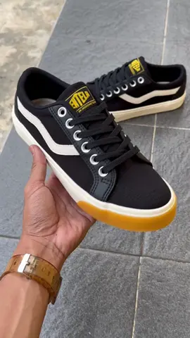 Ventela Republic Black Gum Original Size 37-44 Cek Keranjang Kuning 😎#havefunstore #ventela #ventelarepublic #ventelashoes #ventelamalang #malang #ventelaoriginal #ventelaofficial #fyp 