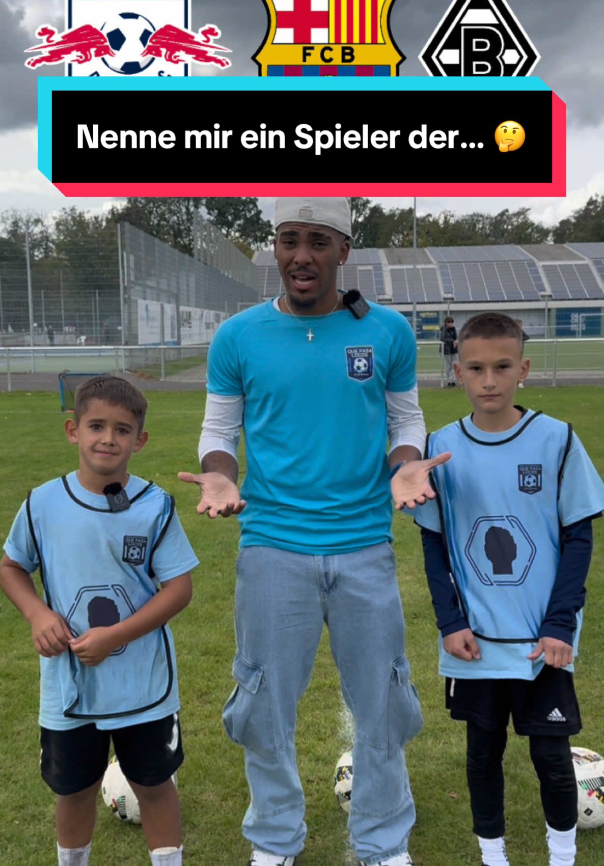 Wer ? 🤔👀#nennen #spieler #erraten #fußballchallenge #julivanrodriguez #quepasalocos  #fussballvideos #fussballtiktok #liverpool #hallenturnier #nachwuchsleistungszentrum  #nlzspieler #talente #nachwuchsfußball #nachwuchsspieler #u12 #hallenturnier #qpl #nlz #tsc #pingpongmitquepasalocos 