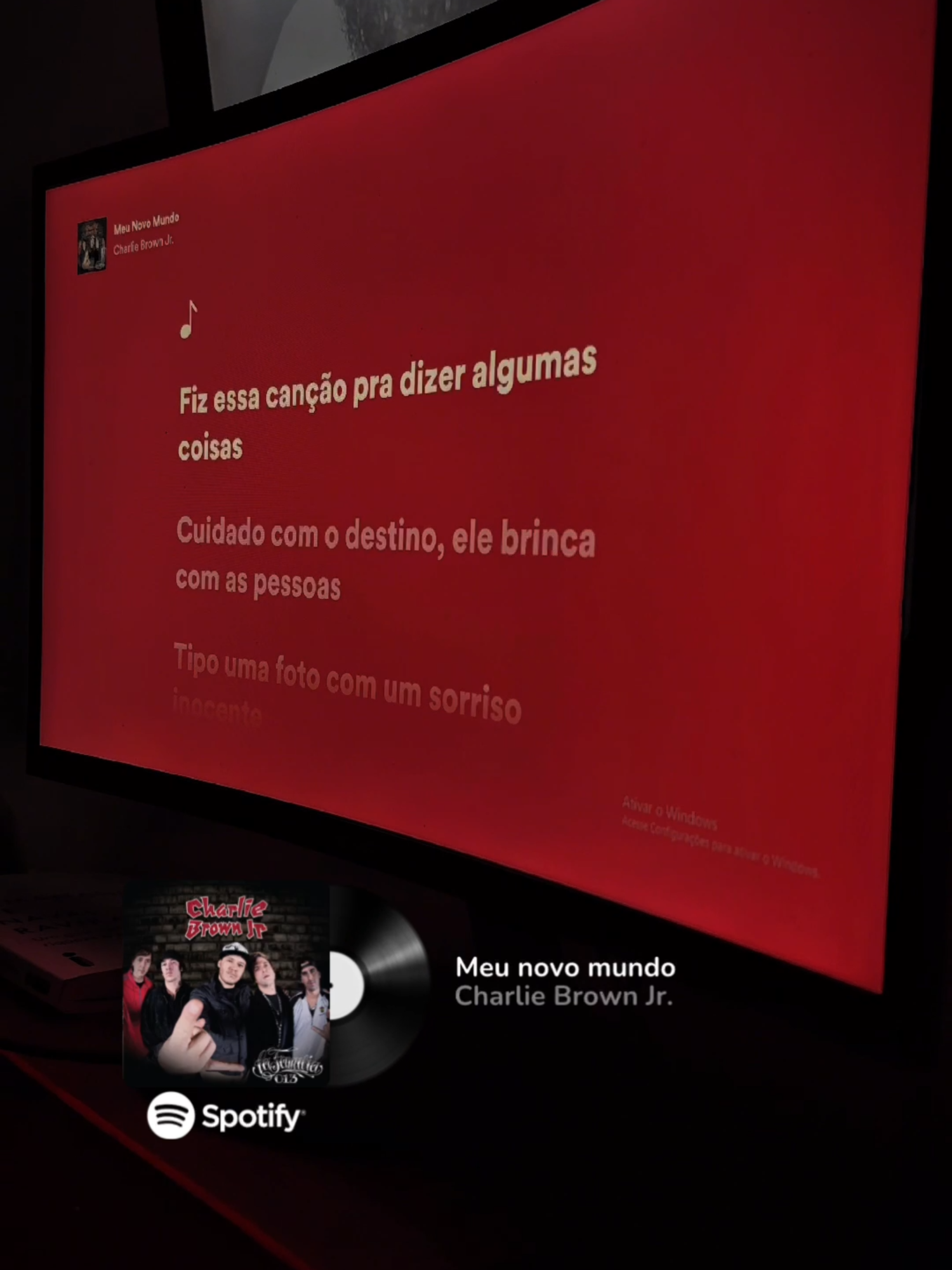 ele brinca... #musica#tipografia #letras#playlist #musicasparastatus #meunovomundo #rockbrasil #charliebrownjr #chorao