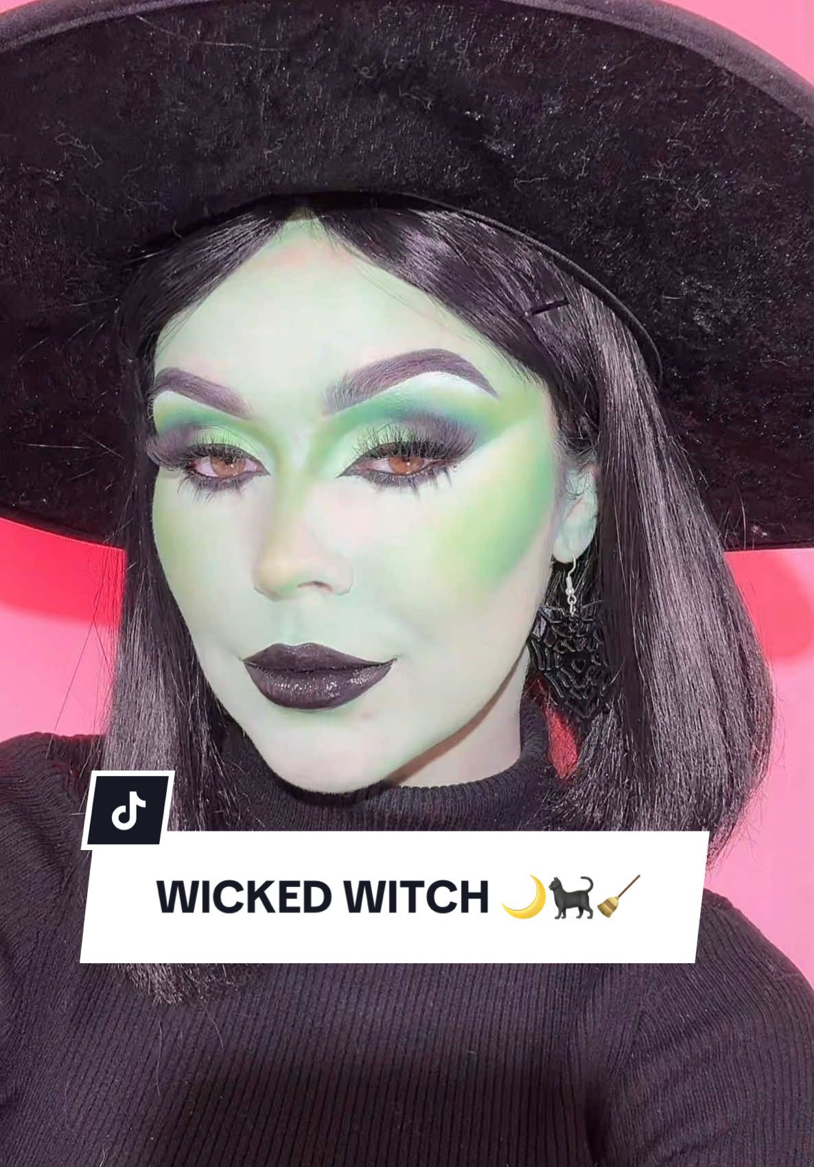 The szn of the WITCH 🧹🐈‍⬛🌙 #fyp #mua #witchmakeup #31daysofhalloween 