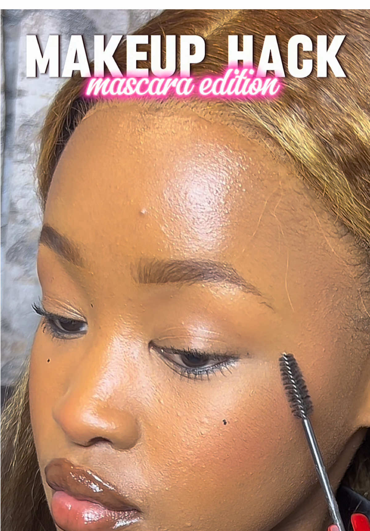 This is how you fix a mascara smudge: wait for the smudge to fully dry and take a spoolie to scratch the smudge away. Take your concealer brush or sponge and make sure the spot it fully covered and you're done! 🥰 #fyp #tiktoksouthafrica #contentcreator #southafricanwiginfluencer #wiginfluencer #kinkystraightwig #makeup #makeuptutorial #makeuphacks #mascara #kokomadlala 