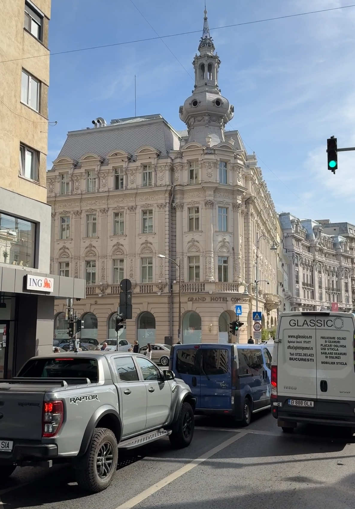 Scenic rides in Bucharest ❤️🇷🇴  #bucharest #romania #bucuresti #bucurestiromania🇷🇴 #romania🇷🇴 #bukarest #bucharestguide #bucharesttravel #bucharestromania🇹🇩 #bucharestplaces #bucurestiromania #romaniatiktok #bucharestoldtown 