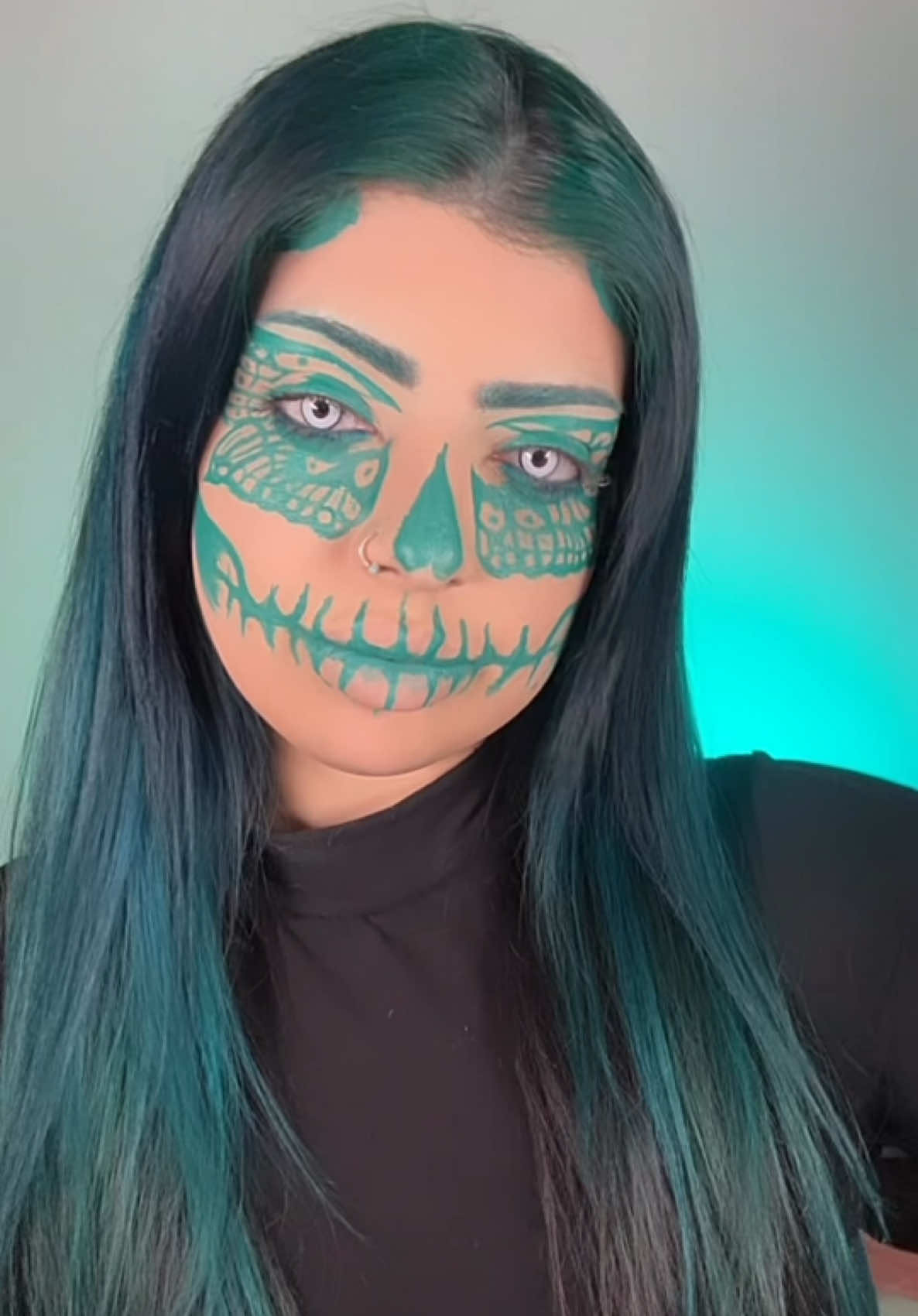 What do yall think? 🧐  Reddit user: sea-rip-9749 #makeup #makeupstorytime #makeupstories #halloweenlook #halloweenmakeup #mua #makeupremoval #satisfying #skincare #redditstories #redditreadings #aita #reddit 