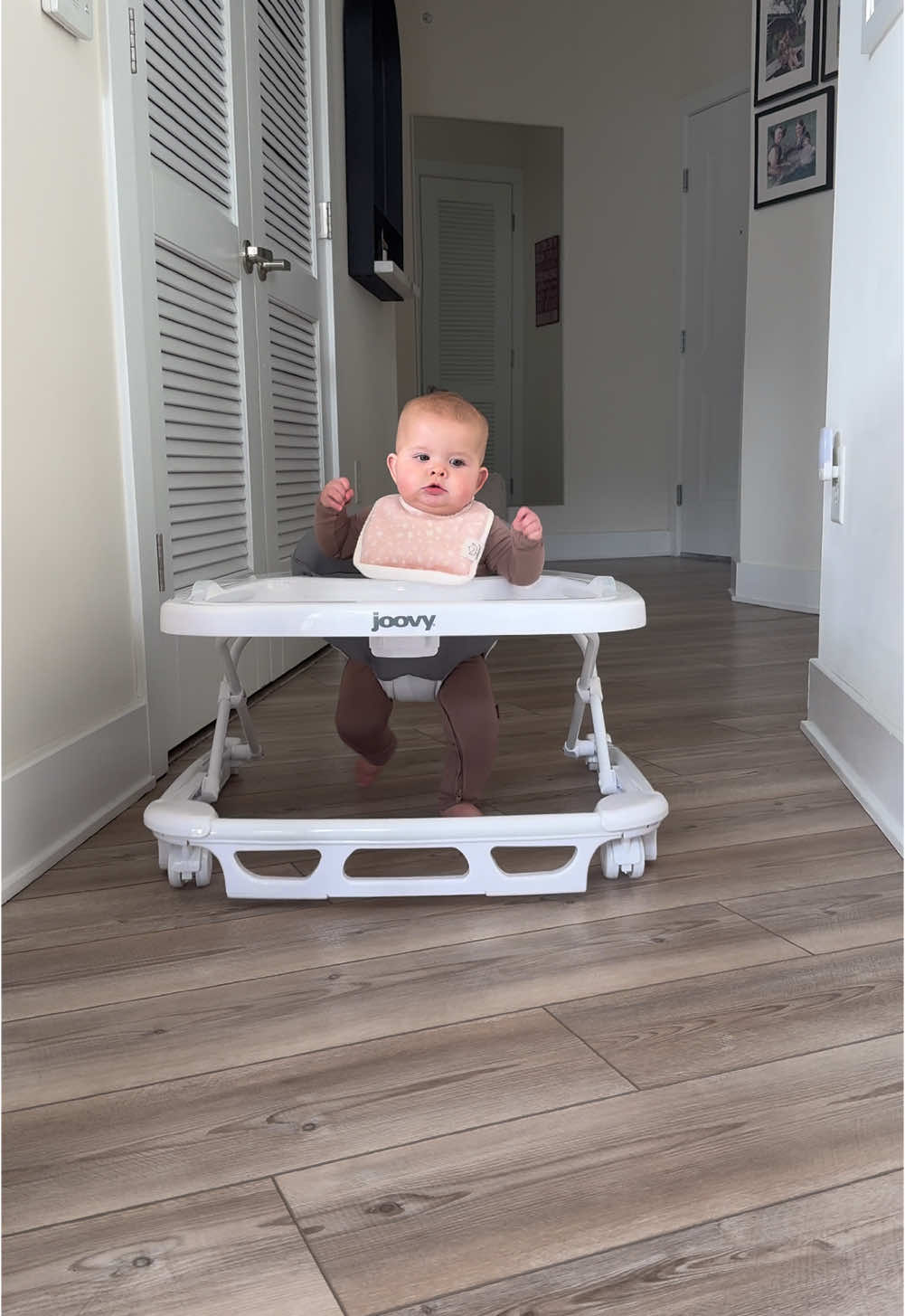 it the lift & glide at the end for me #baby #cute #funny #walking #walker 