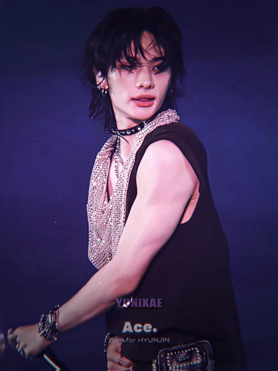 what if ill never get to see this performance live because they wanna protect me from beyonce || #hyunjin #hwanghyunjin #straykids #skz #edit #kpop  || @lya ! 愛 @angy @Amelia 𐙚 @amilia❦ @cher ᴬᵀᴱ @gyuchujang @soph @jess @cheol's gf ✩ @Eden┊ATE 🥠 