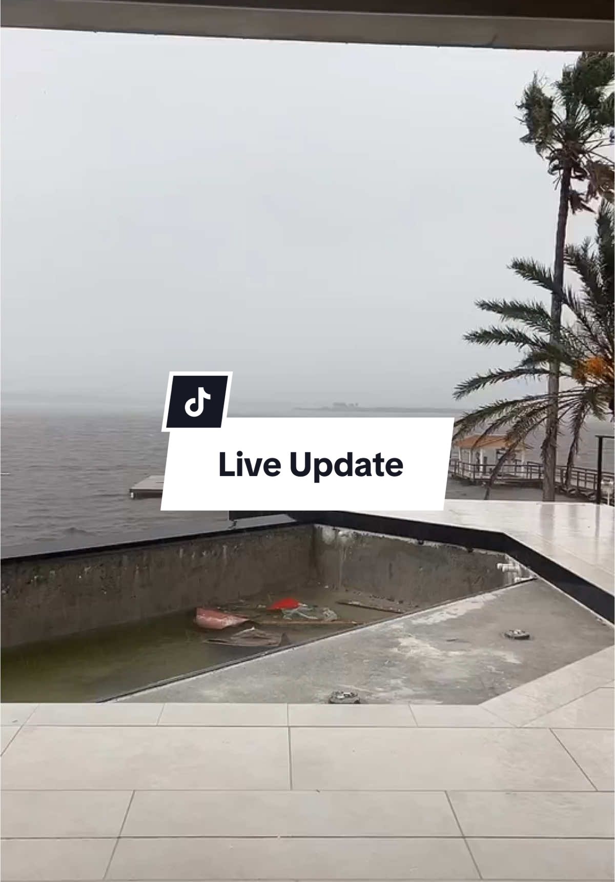 If you missed the Live earlier. Right before I evacuated at 3pm bands started coming in with winds and waces picking up. Ill share some trail canera footage soon 💕#disastertodreamhome #LIVEhighlights #TikTokLIVE #LIVE 