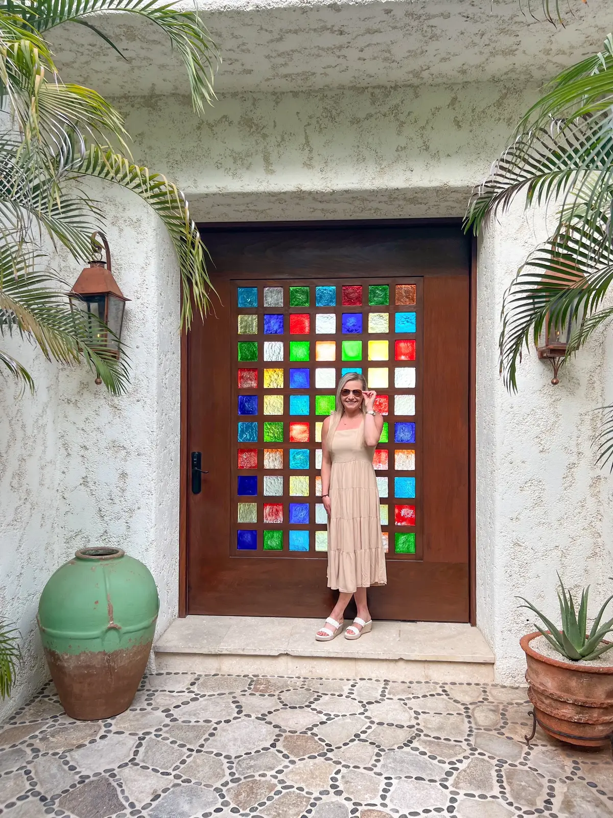 One of our favorite resorts in Cabo 🧡 Amazing service & dining experiences (& a speakeasy), to the beautiful property & pools, this resort has it all 🥂 (swipe through the photos to see what we mean 🤩) Both offers below are valid for travel now through 18 Dec 2024! Perfect for a last minute luxury getaway to Cabo!  Get an extra night free when you stay 3 or 4 nights or get 2 nights free when you stay 5 nights. VIP perks include: ✨ Breakfast for two daily ✨ Butler service ✨ Unique in-room tequila welcome amenity ✨ Twice-daily housekeeping with nightly turndown service ✨ Enhanced poolside service & amenities Or save up to 20% when staying in a Signature Villa. These resort villas are THE BEST in Cabo. From the unique entrance & luxury Mexican style, to the massive private pool & to-die-for bathroom, you’ll never want to leave 😍  VIP perks include: ✨ In-villa breakfast daily ✨ Premium round-trip airport transfers ✨ 60-minute in-villa welcome massage ✨ Exclusive amenities & services, including a dedicated Villa Host Everyday VIP perks include:  ✨ Daily breakfast ✨ Margarita & Taco Sampler ✨ Resort credit starting at $100  ✨ Early check-in, late check-out, & room upgrades whenever possible  Save this post & reach out to us when you’re ready to stay at @lasventanasalparaiso 🍾 #Cabo #CaboSanLucas #LosCabos #RichAndKitch #traveladvisor #traveladvisors #honeymoondestination #honeymoonideas #honeymoonvibes #honeymoongoals #luxurytravel #luxuryhotel #luxuryresort  #luxurytraveladvisor #travelplanner #luxuryhoneymoon #honeymoontravel #luxurytraveller #couplestravel #travelcouple #travelinspiration #travelinspo #cabowedding #caboweddings #cabobrides #traveldeals #travelguide #traveltips #babymoon #anniversarytrip