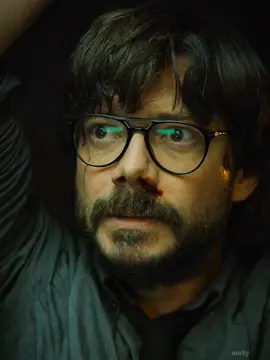 The power of this scene🔝🖤 . . . . #sergiomarquina #moneyheist #alvaromorte #edit #lacasadepapel 