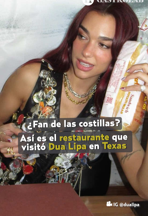 #OMG | ¿Probarías la bebida que inventó #dualipa ? 😱🥤 Esto pasó durante la visita de la cantante en un restaurante de Austin,Texas 🍽️🤠