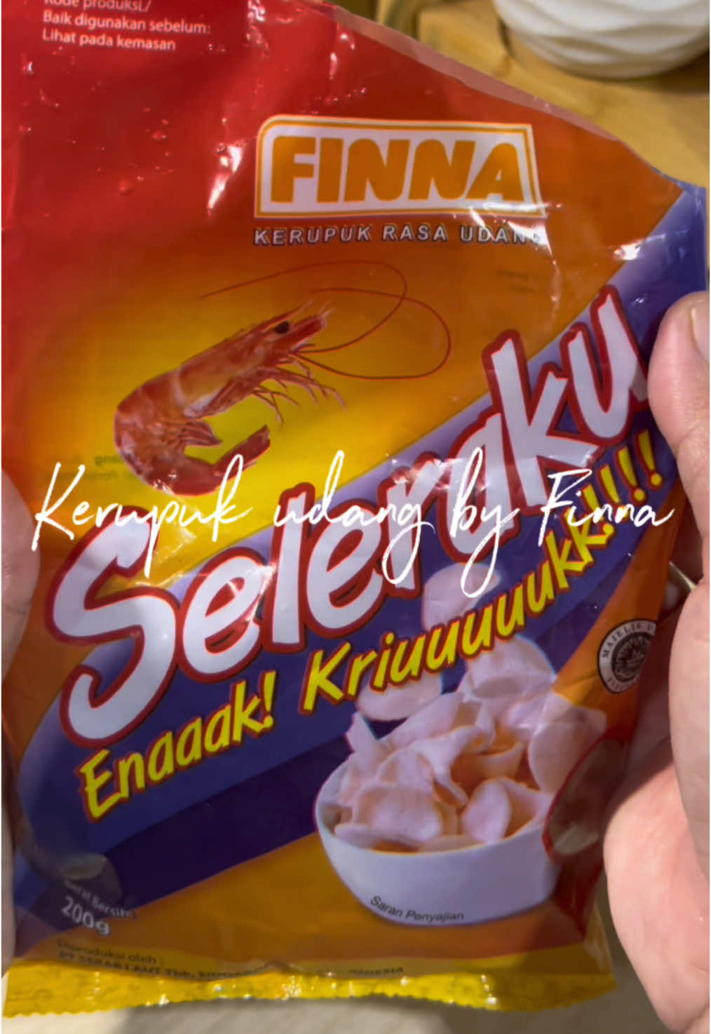Kerupuk udang ter the best , gorengnya gampang, super kriuk, selalu beli di offline ternyata online nya lebih murah🙃