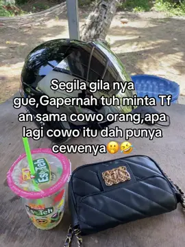 Gaya ny seperti orng berduit tapi malah minta Tf Sama cowo orang lawak kali mba mba🤣🫢#berandafyp #fyppp 