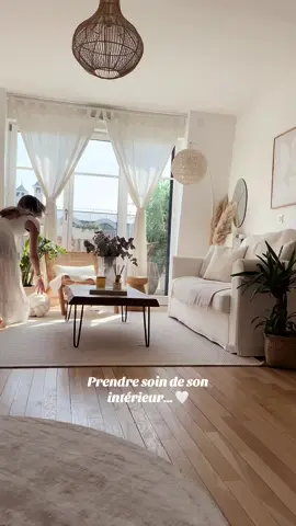 Notre petit havre de paix 🤍✨ #decorationinterieur #decoration #scandinavianstyle #inspohome 