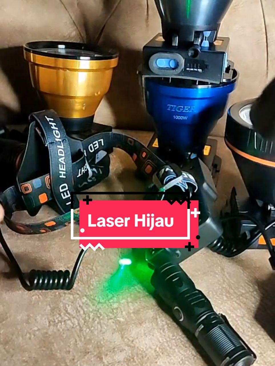 Laser hijau smilingshark. Boleh guna kalau selalu masuk hutan standby untuk kecemasan #laserhijau #laser #smilingshark #lampulaser 