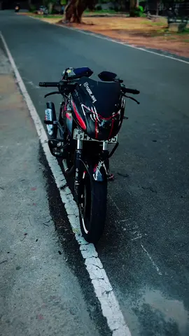 Munbe vaa en anbe vaa…🥰🦋❤️ #foryou #foryoupage #tamilsongs #trendingsong #pulsar #pulsarlover #bikevideos #capcut_edit #goviraltiktok 