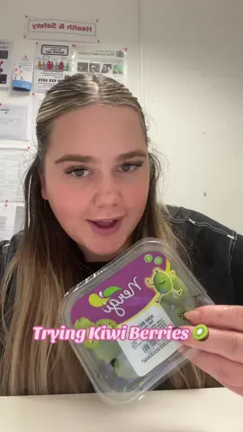 Trying Kiwi Berries 🥝 #kiwiberries #kiwi #tastetest #aldi #reviews #fruit #healthy #eating #fyp #foryouu #foryoupagе @Aldi UK 