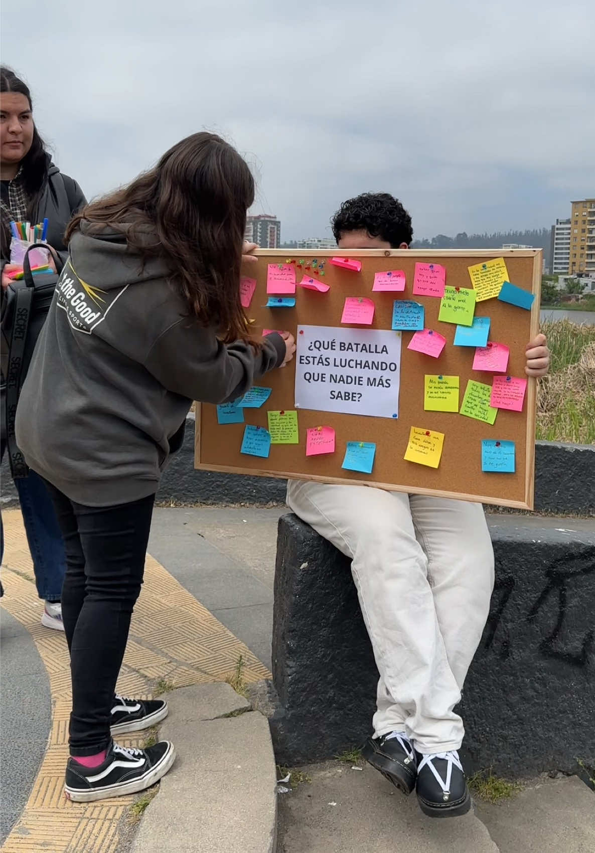 Actividad que realizamos junto a @Mental Chile afuera de la uss por el dia de la salud mental #uss #chile #ccp #saludmental 