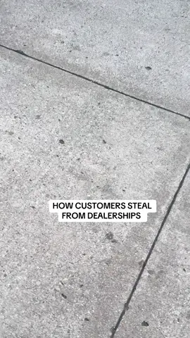 How customers plot against the service department to get free stuff. 🤦🏾‍♂️🤣 #mechanic #automotivetechnician #automotive #technician 